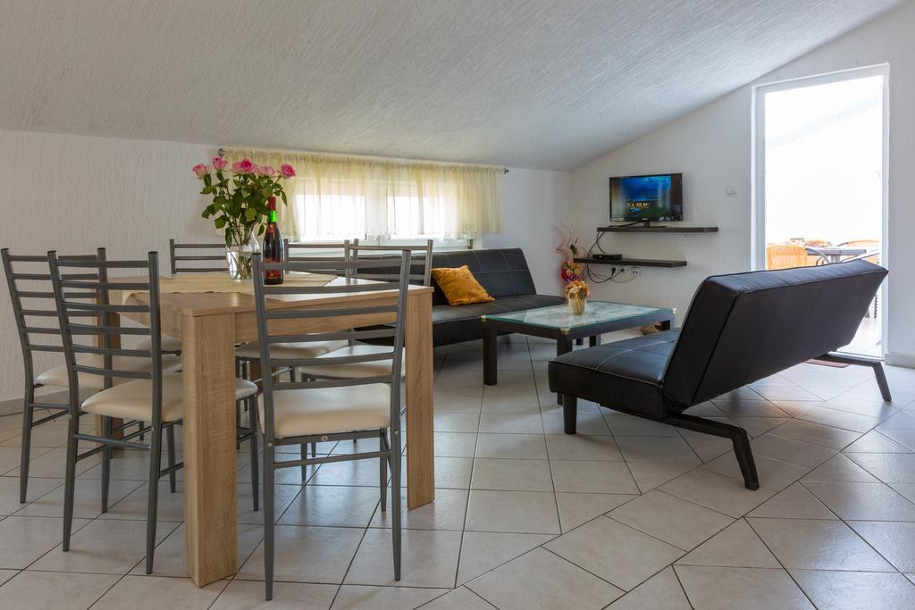 Apartments Marica Novi Vinodolski Ngoại thất bức ảnh