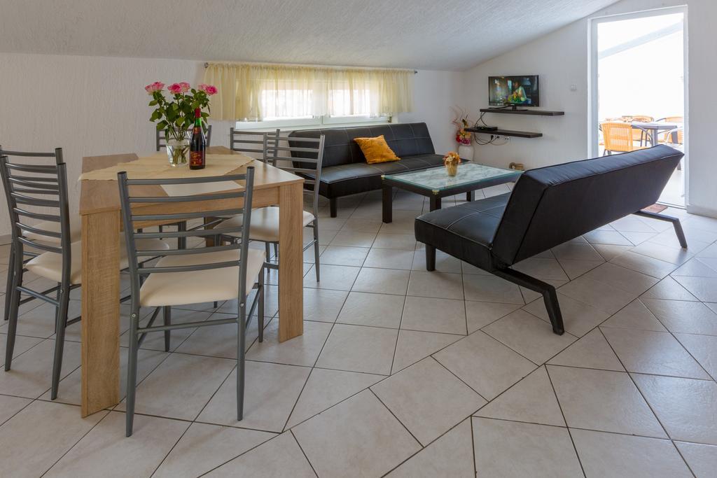 Apartments Marica Novi Vinodolski Ngoại thất bức ảnh