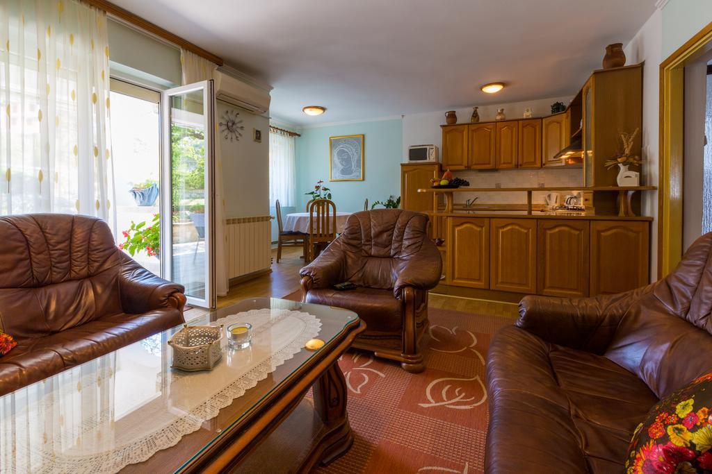 Apartments Marica Novi Vinodolski Ngoại thất bức ảnh