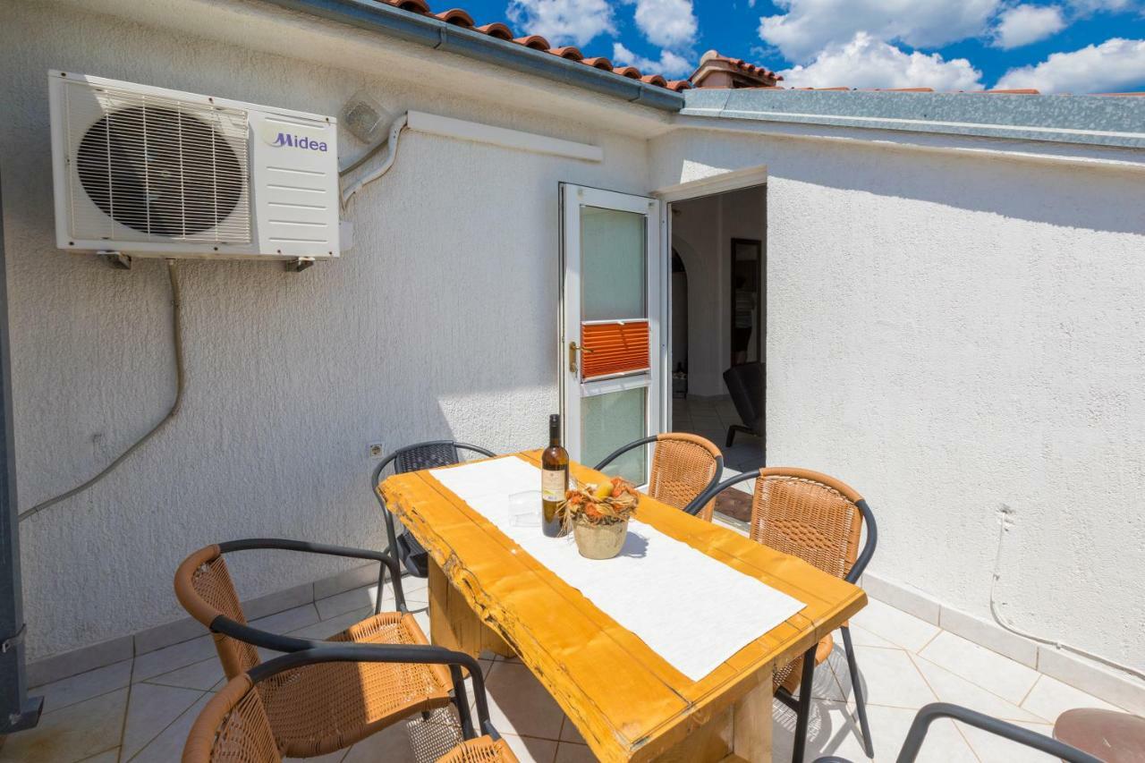 Apartments Marica Novi Vinodolski Ngoại thất bức ảnh